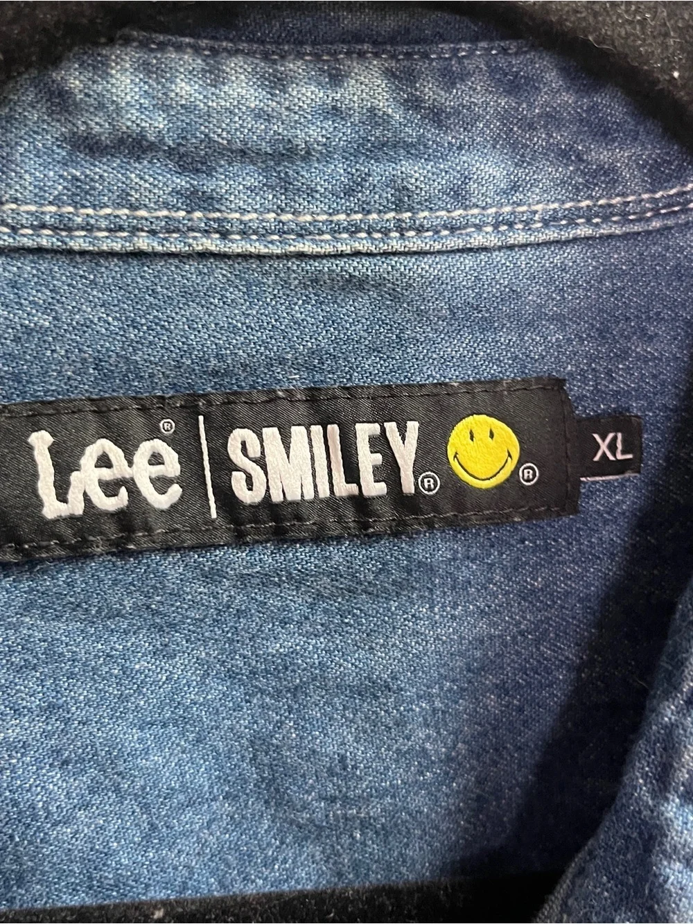 Lee Jeans x Smiley Face Collab Button Down Denim Shirt L - Picture 4 of 6